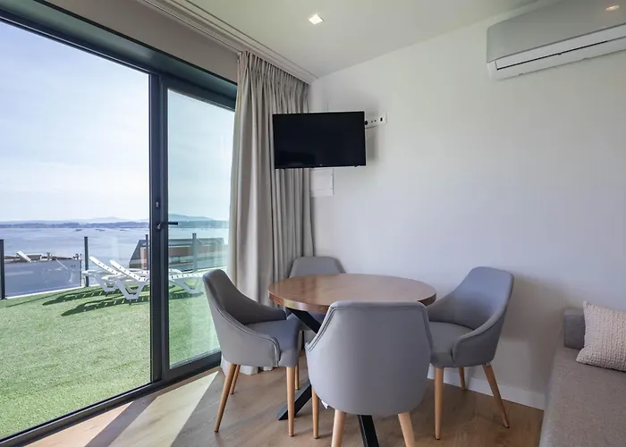 Διαμέρισμα 2 Con Piscina En La Playa Pobra Do Caraminal